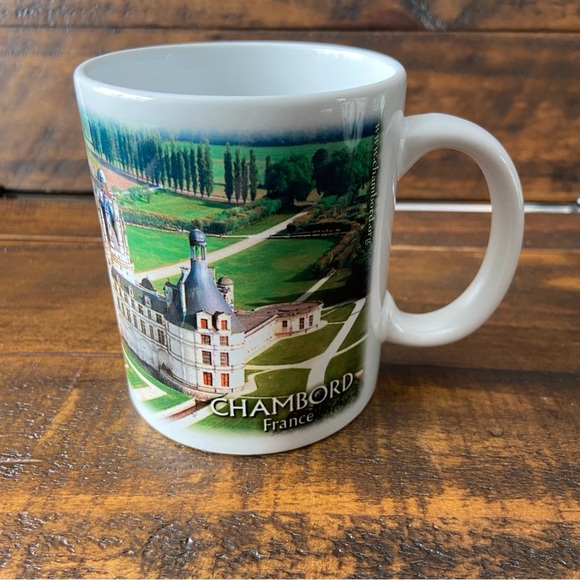 Chambord Chateau Castle Loire‎ Valley France Ceramic Souvenir Mug. - Picture 3 of 6
